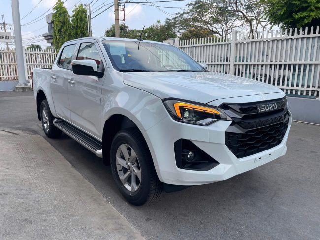XE_ISUZU_DMAX_AT_1 CẦU_2025