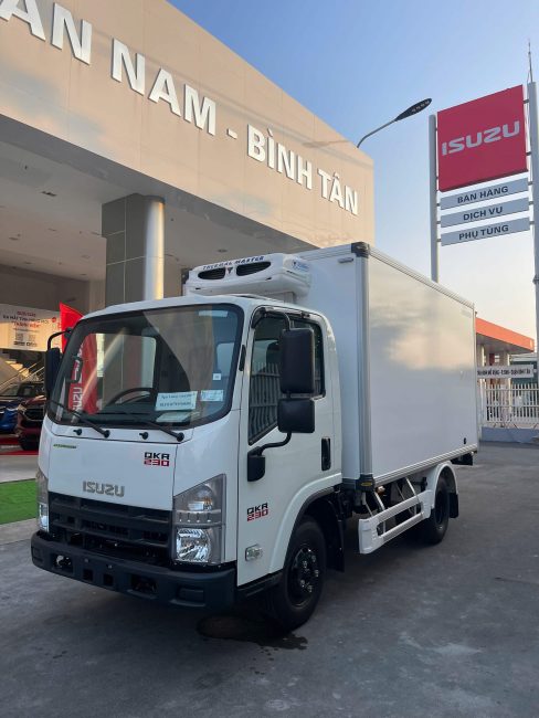XE_TẢI_ISUZU_ĐÔNG_LẠNH_2200KG
